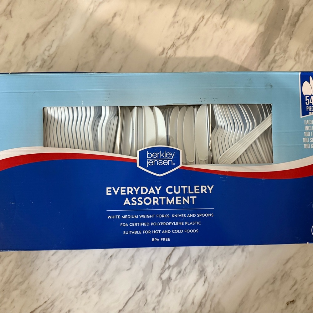 Berkley Jensen Everyday Cutlery Assortment - 540 pcs - NEW